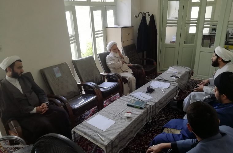 اولین جلسه شورای آموزشی موسسه با مدیریت حضرت استاد حسن رمضانی